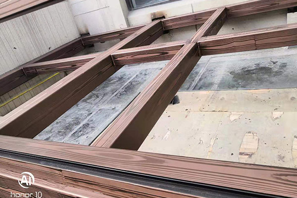 安徽合肥蜀山區(qū)保利西山林語(yǔ)鋼構(gòu)陽(yáng)光房仿木紋漆施工項(xiàng)目